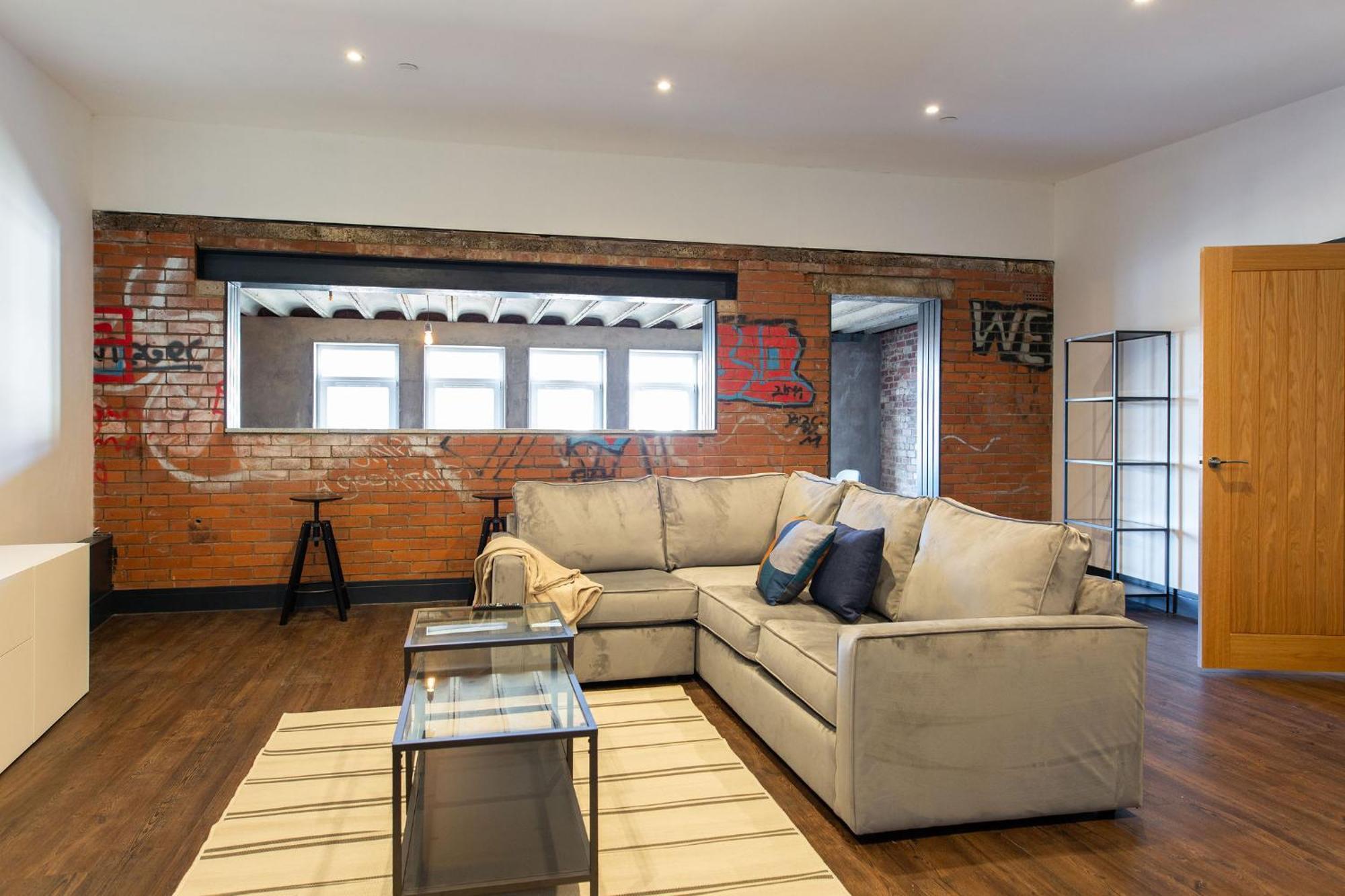 The Kingsway- 2 Bedroom Central Swansea Apartments By Stayright Luaran gambar