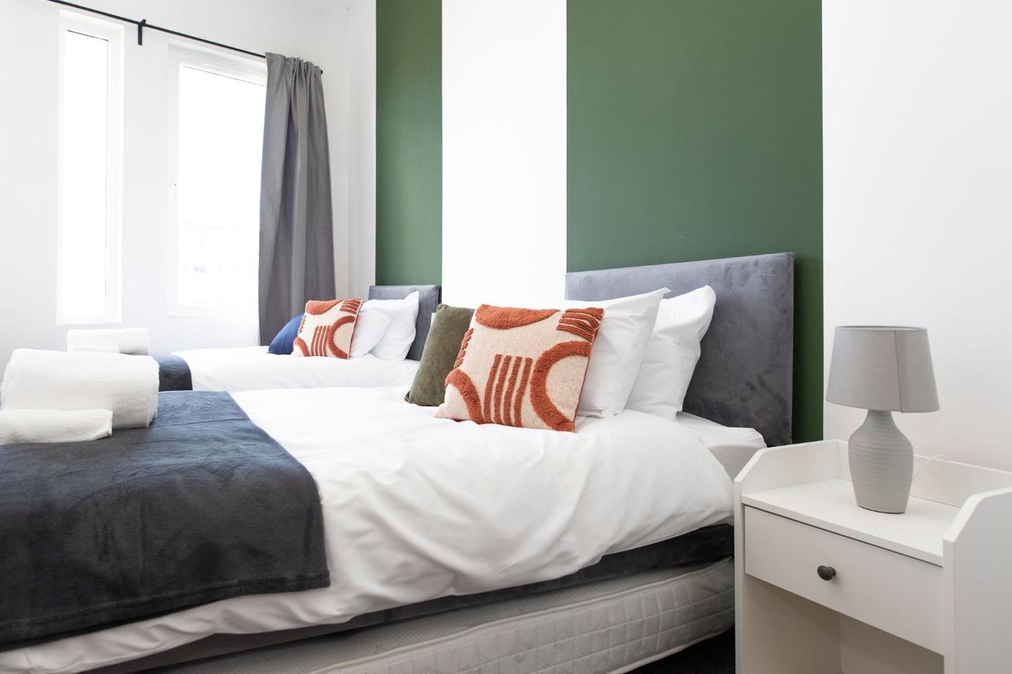 The Kingsway- 2 Bedroom Central Swansea Apartments By Stayright Luaran gambar